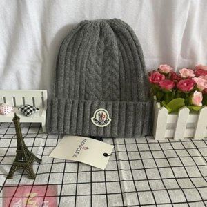 Moncler beanie R04